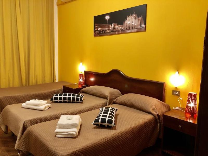 Golden Milano Hotel Exterior photo